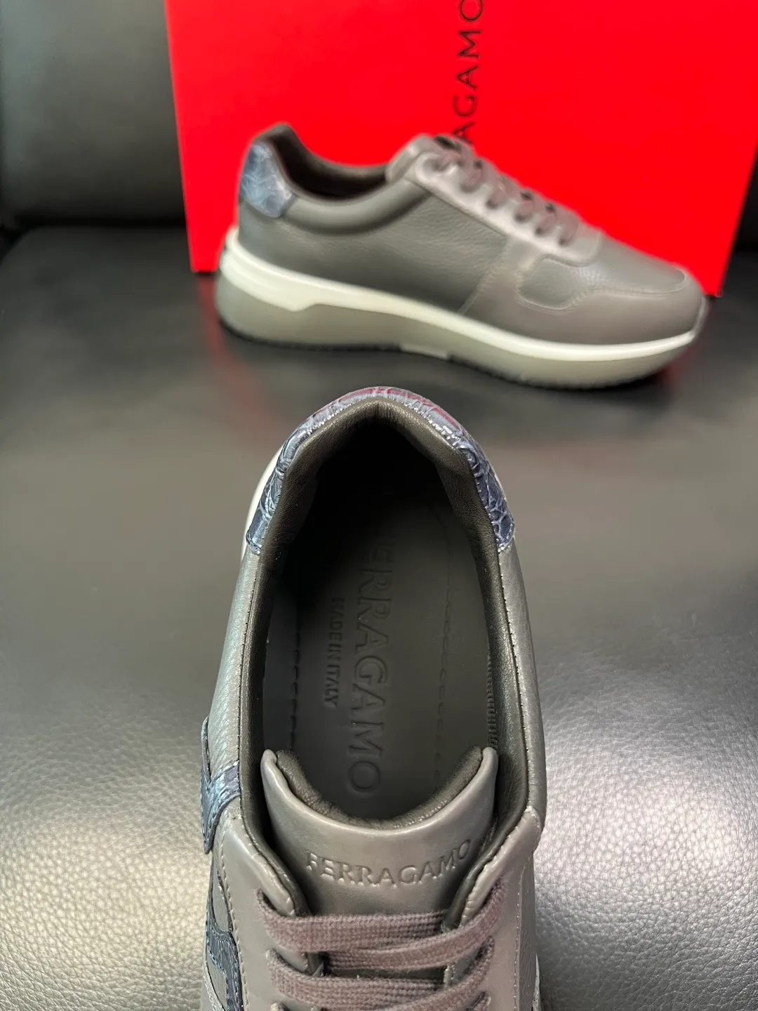 Men's shoes 💰840 Ferragamo High-quality top crafts Ferragamo counters sell original factory configuration at the same time, imported original cowhide from Italy, imported water-dyed cow lining, soles: original factory special original soles are super comfortable, original factory and single goods, welcome to compare at the same time at the counter, code number 38-44 (customized 45 46)